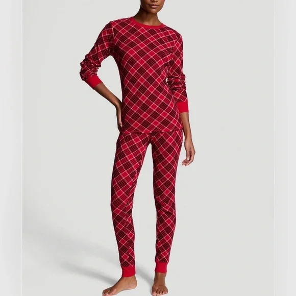 Victoria's Secret Red Plaid Thermal Pajama Set - Picture 1 of 4